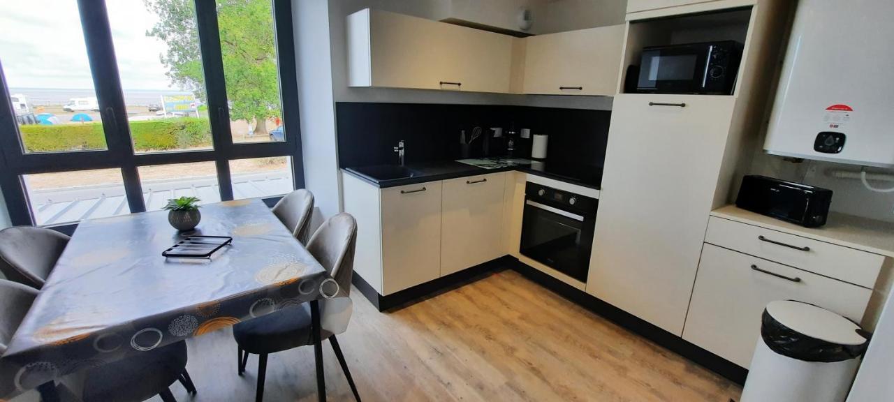 Les Appartements De La B แซงต์-เบนอลต์-เดส์-ออนส์ ภายนอก รูปภาพ